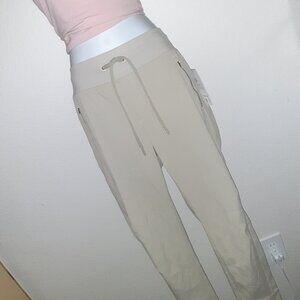 Athleta Trekkie North Jogger *ECRU * Tan / Cream / Beige * New With Tags * Sz 12